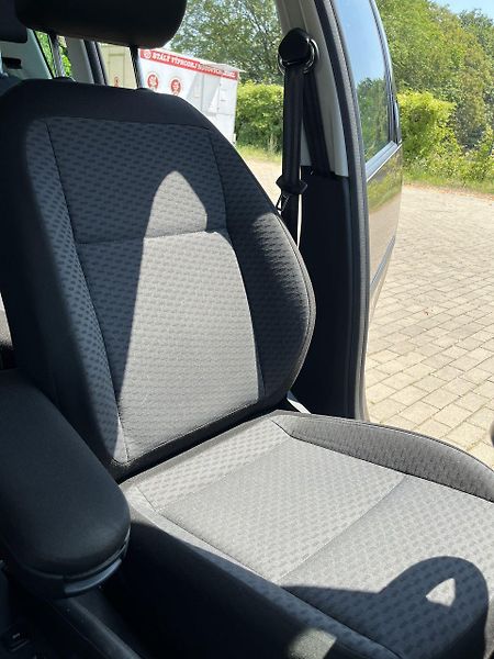 Škoda Roomster (2013) Fresh Ambition - fotka 37 z 91