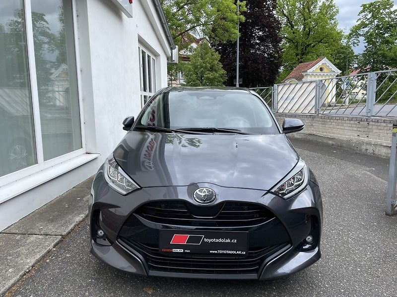 Toyota Yaris 1.5, HEV 116, Style - fotka 4 z 13