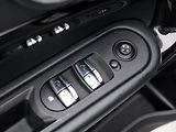 Mini Countryman 2,0 SD 140kW ALL4 Aut. LED - náhled 16