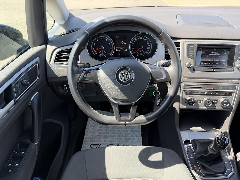 Volkswagen Golf Sportsvan 1.2 TSI DIGIKLIMA SERVISKA - fotka 13 z 32