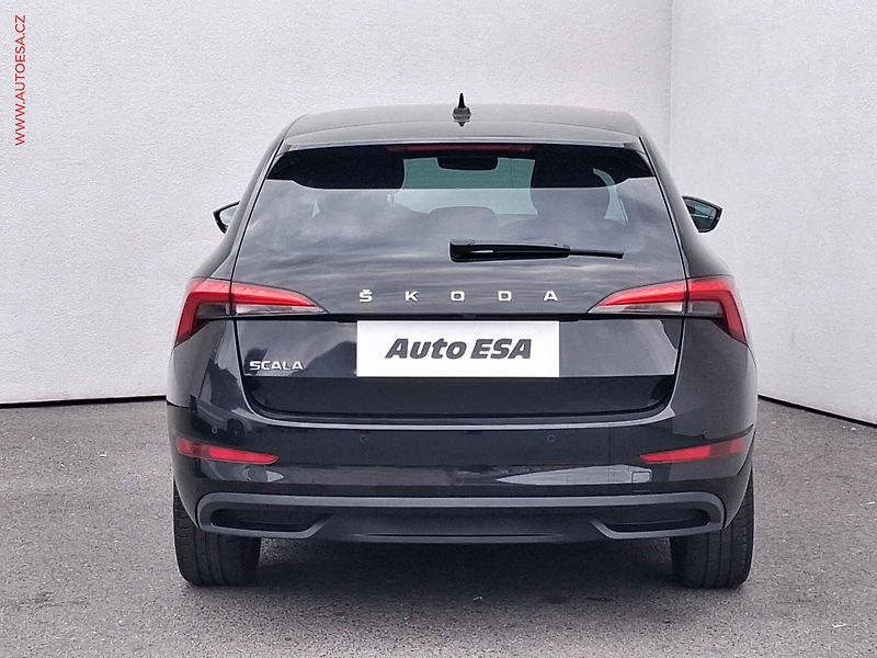 Škoda Scala (2023) 1.0 TSi, ČR, Style, kamera - fotka 5 z 18