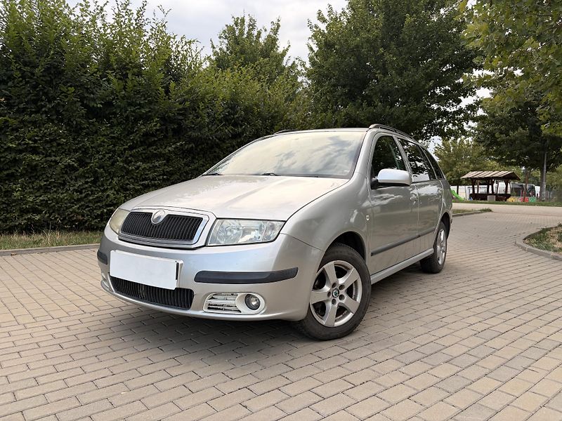Škoda Fabia 1.4 16V - fotka 1 z 28
