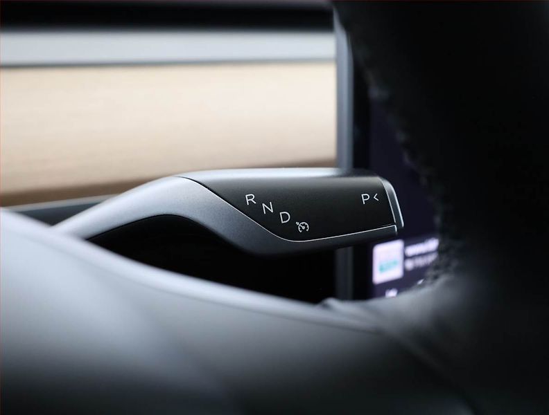 Tesla Model 3 (2019) Long Range 4WD 78kWh, SoH 85% - fotka 14 z 22