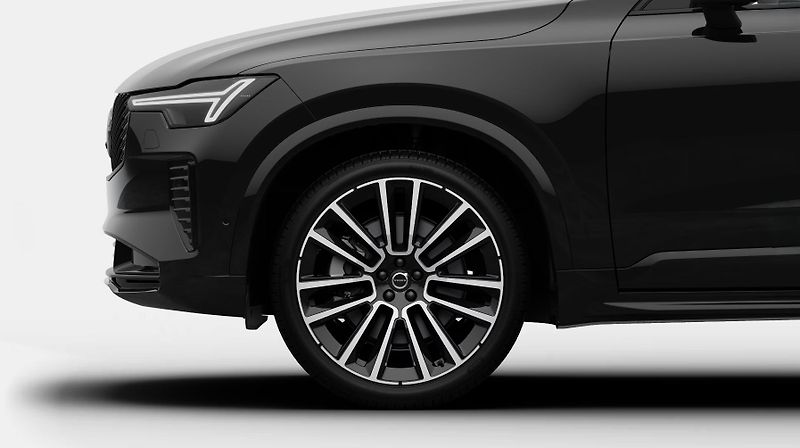 Volvo XC90 (2026) B5 AWD DARK PLUS AUT - fotka 9 z 14