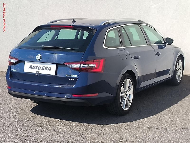 Škoda Superb (2015) 2.0 TDI 4x4, ČR, DSG, bixen - fotka 4 z 19