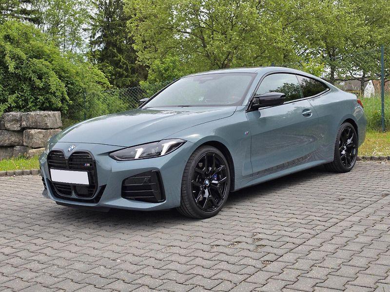 BMW Řada 4 M440i xD M-Sport Šíbr HuD 360 - fotka 1 z 12