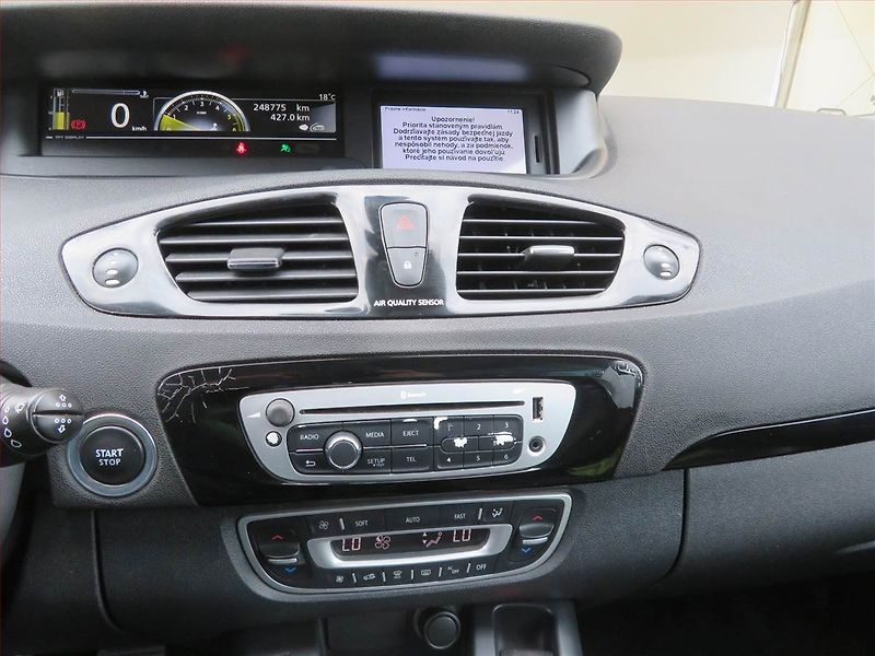 Renault Grand Scénic (2012) 1.6 dCi, Serv.kniha, Tempomat - fotka 12 z 14