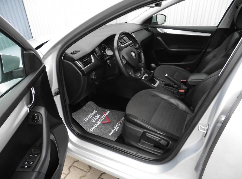 Škoda Octavia III Combi 1,4 TSi Style - fotka 12 z 14