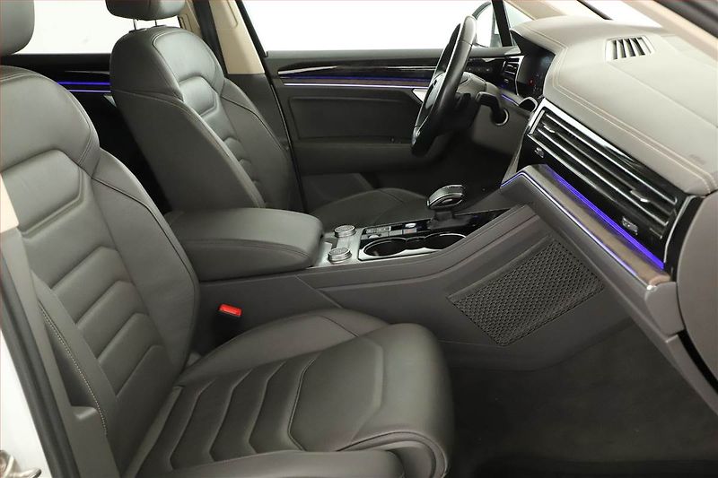 Volkswagen Touareg (2022) 3.0 TDI - fotka 9 z 23