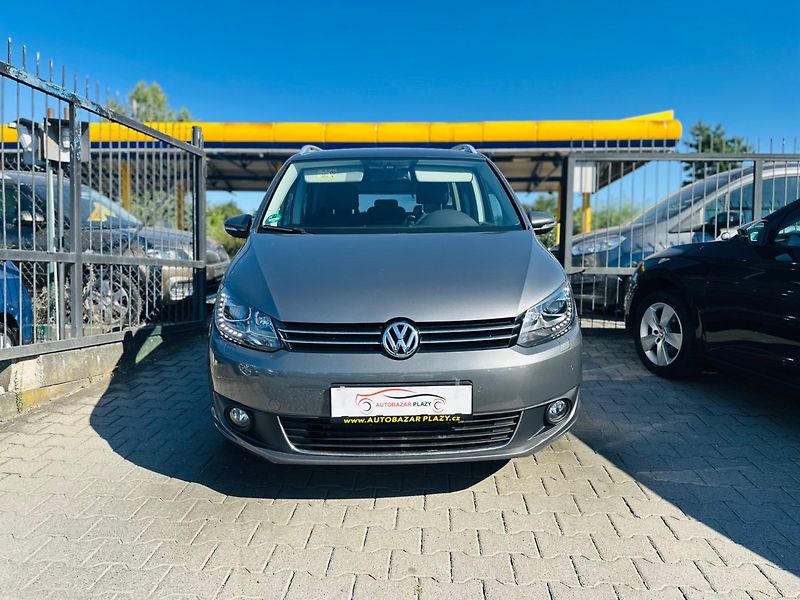 Volkswagen Touran (2014) 2.0TDi WEBASTO,NAVI,SERVIS - fotka 2 z 17