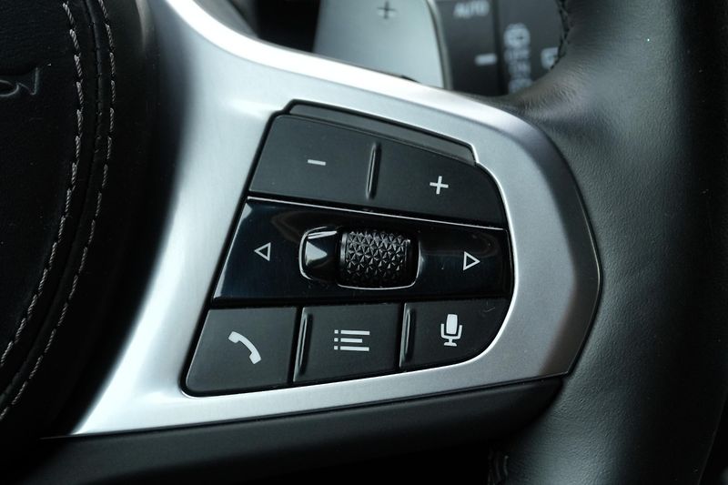BMW X7 40d xDrive, Masáže, Skylounge - fotka 13 z 47