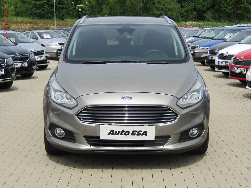 Ford S-MAX (2017) 2.0 TDCi, servis.kniha, AT - fotka 2 z 19
