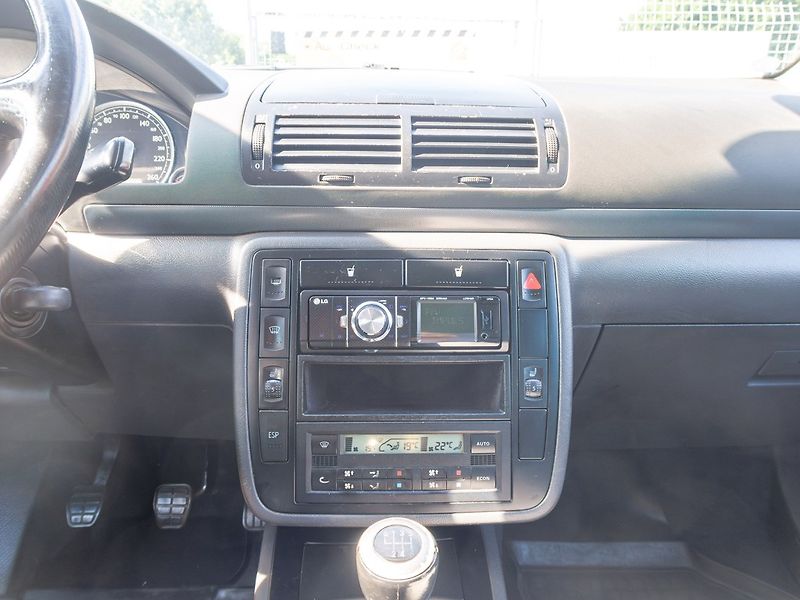 Seat Alhambra (2003) 1.9TDI 96KW – 7 SEDADEL - fotka 18 z 39