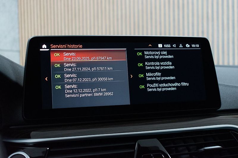 BMW Řada 5 530d xD TAŽNÉ*N.TOPENÍ*ČR 1.M* - fotka 33 z 51
