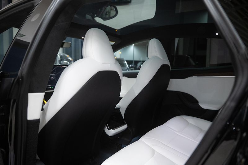 Tesla Model S (2023) Free Unlimited Supercharging - fotka 30 z 59