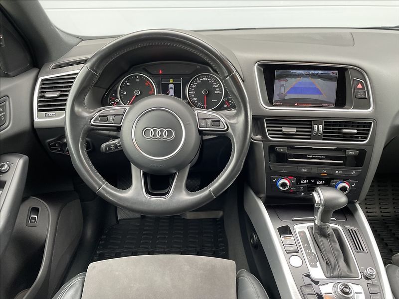 Audi Q5 3,0 TDI 190KW S-Line ČR.1.MAJ. - fotka 10 z 26