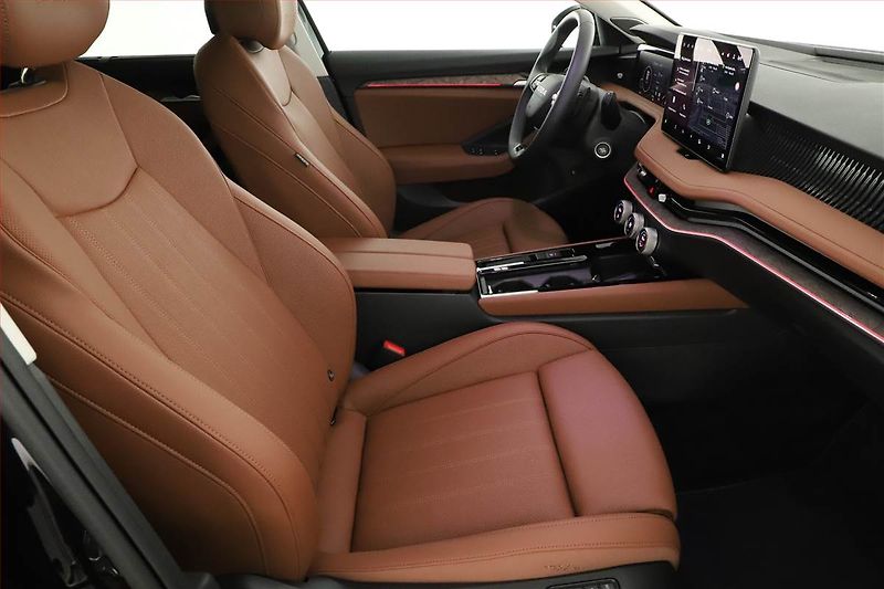 Škoda Superb (2025) 2.0 TDI, LAURIN & KLEMENT - fotka 7 z 21