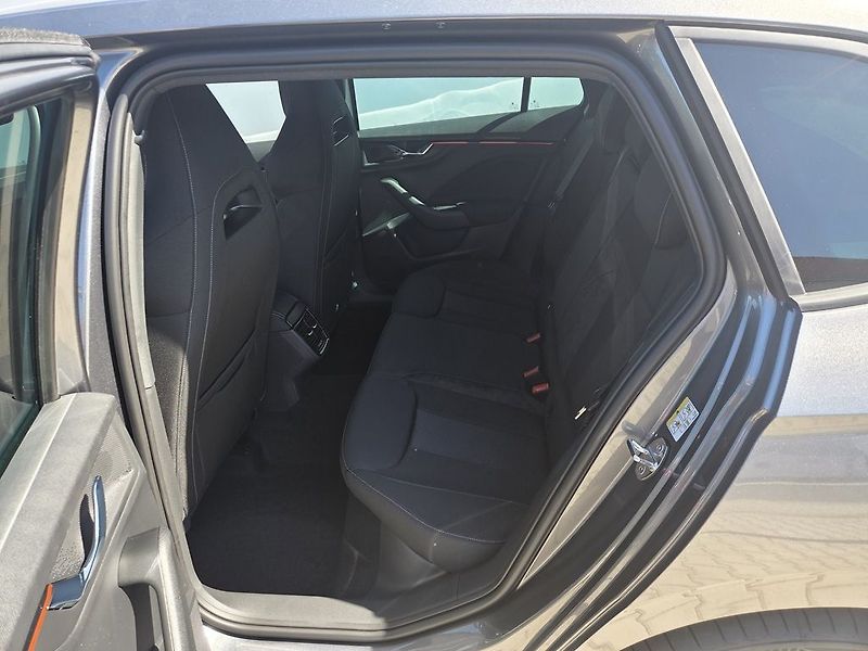 Škoda Scala Dynamic 1,5TSI 110kW - fotka 7 z 11
