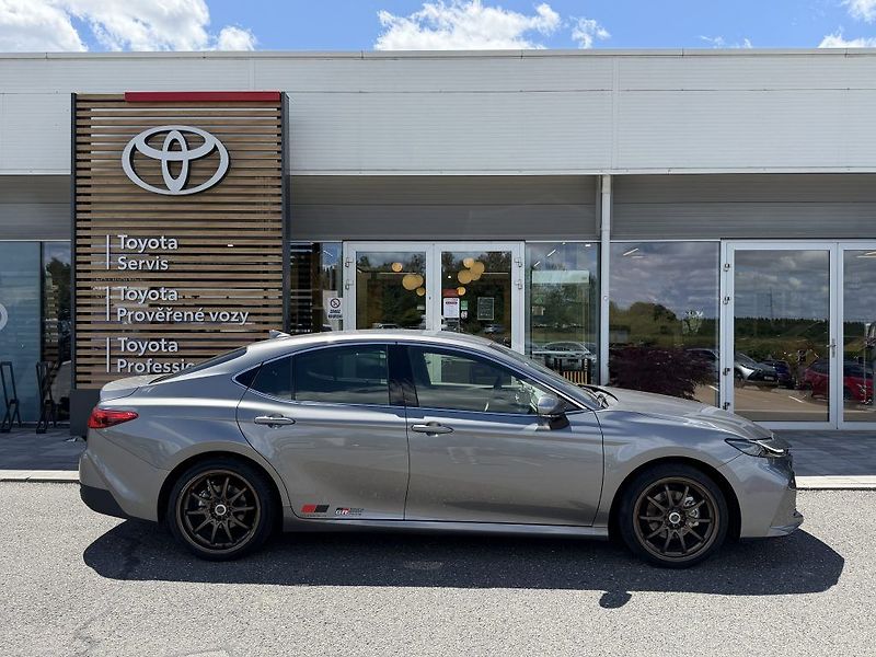 Toyota Camry 2.5 TNGA HEV, Executive - fotka 4 z 23
