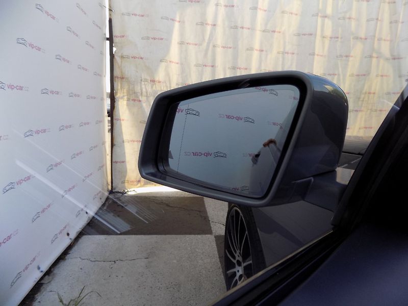 Mercedes-Benz CL (2010) 500 AMG/4-Matic/Designo/ - fotka 38 z 42