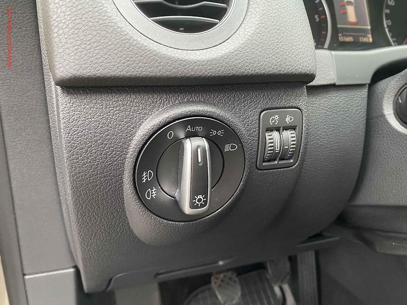 Volkswagen Tiguan (2012) 2.0 TDi 4x4, Sport&Style - fotka 15 z 17