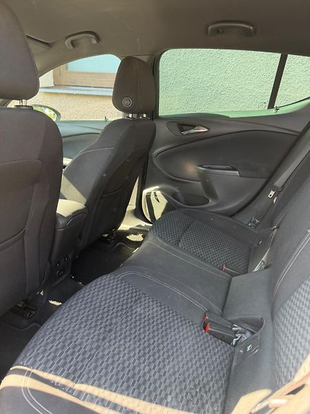 Opel Astra 1,6 CDTI  klima, závada motoru - fotka 20 z 28