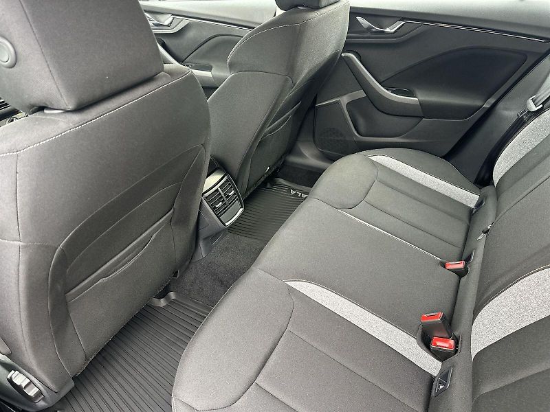 Škoda Scala (2025) 1.0 TSI Selection - fotka 8 z 25