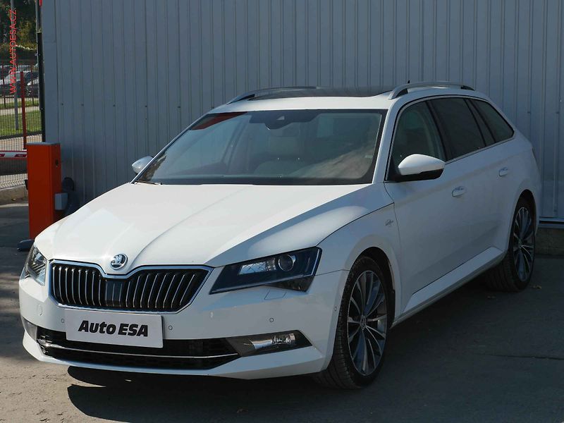 Škoda Superb (2015) 2.0 TSi 4x4, 2.maj,ČR, L&K - fotka 3 z 35