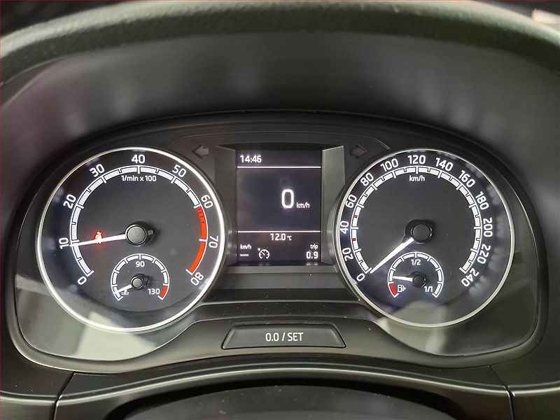 Škoda Fabia (2020) 1.0 TSI, Serv.kniha, Tempomat - fotka 11 z 17