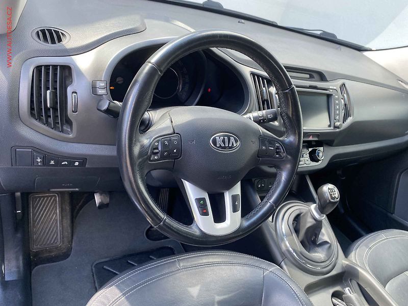 Kia Sportage (2014) 2.0 CRDi AWD, Premium, TZ - fotka 13 z 20