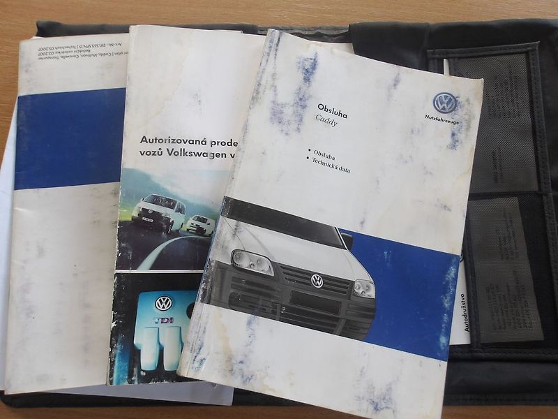 Volkswagen Caddy 1,4i ČR 1.MAJITEL !!! - fotka 28 z 37