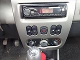 Dacia Sandero 1,4i 55kW - náhled 35