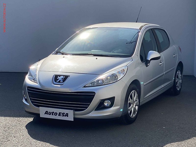 Peugeot 207 (2011) 1.4i, 1.maj,ČR, servis.kniha - fotka 3 z 14