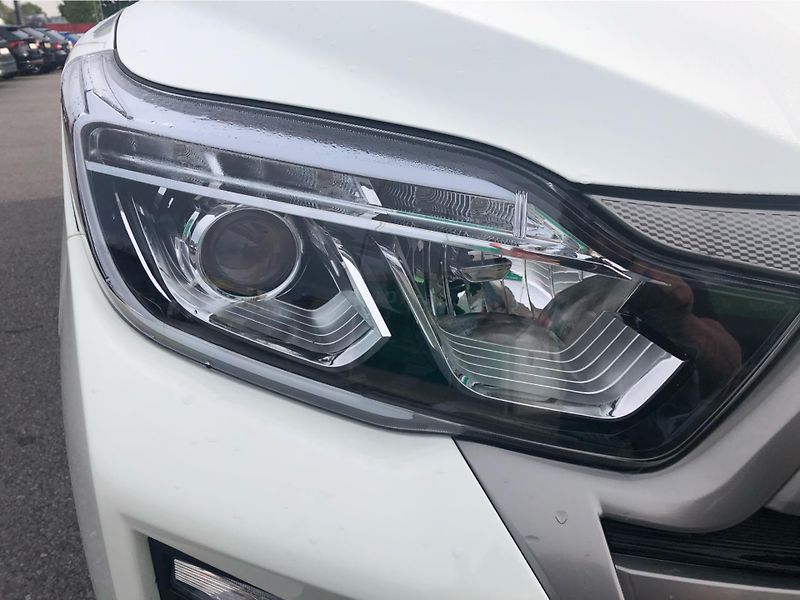 SsangYong Musso A Grand 2.2 e-XDi TD AT 4x4 - fotka 24 z 28
