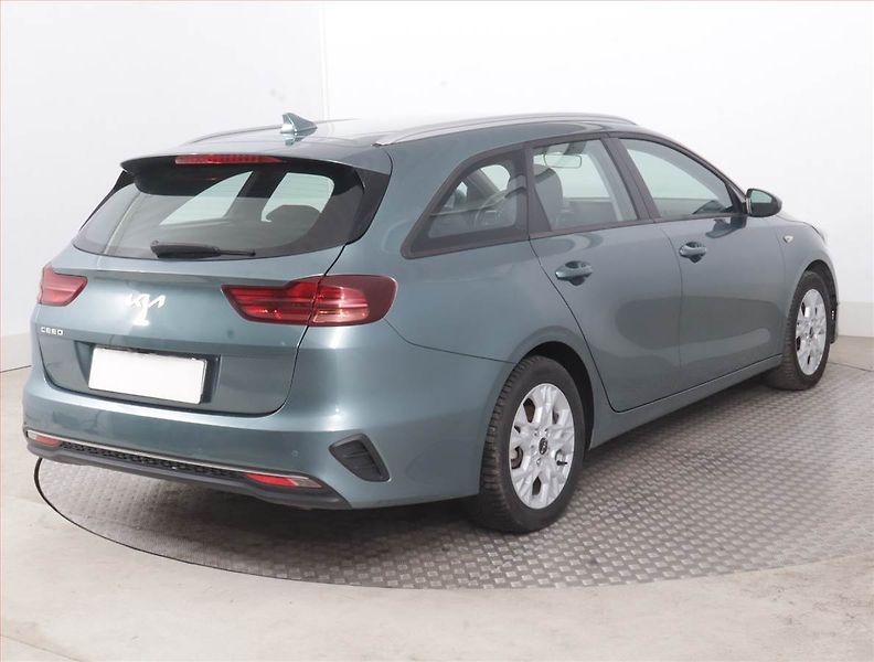 Kia Ceed (2023) Spin 1.0 T-GDI, SPIN, DPH - fotka 5 z 15