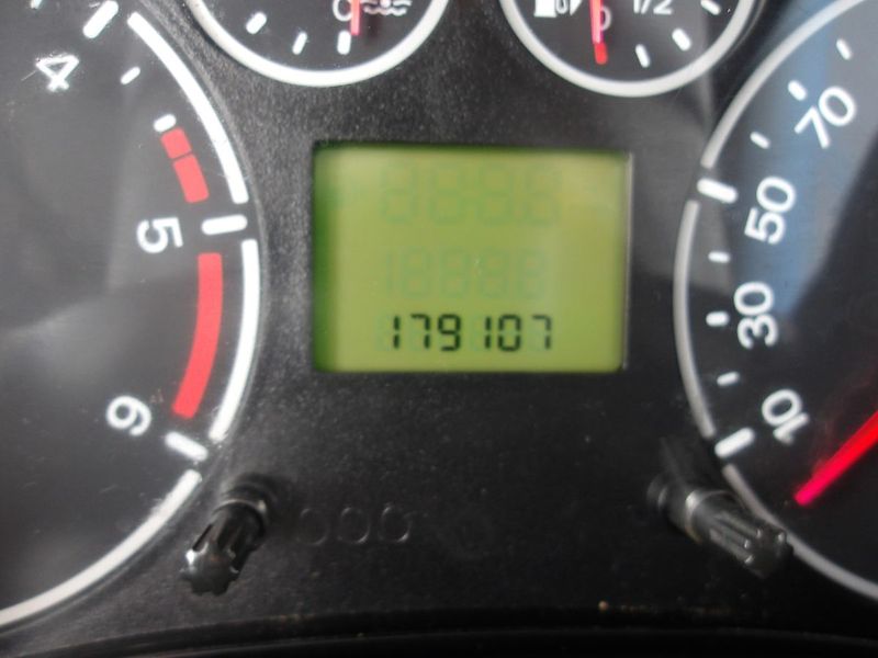 Ford Tourneo Connect 1,8TDCi L1H2 ČR NAJ.179000km ! - fotka 24 z 33
