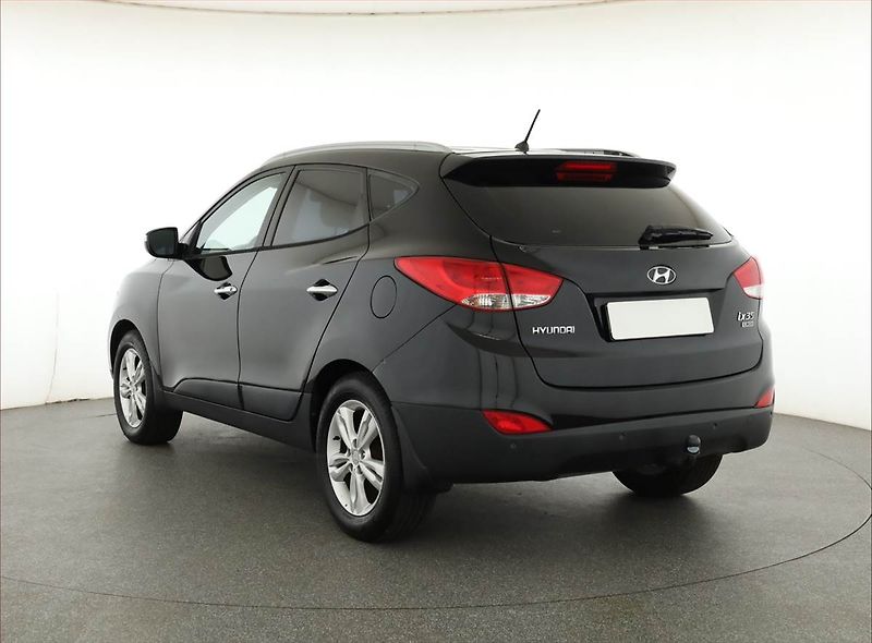 Hyundai ix35 (2013) 1.7 CRDi, nová STK, Tažné - fotka 4 z 17