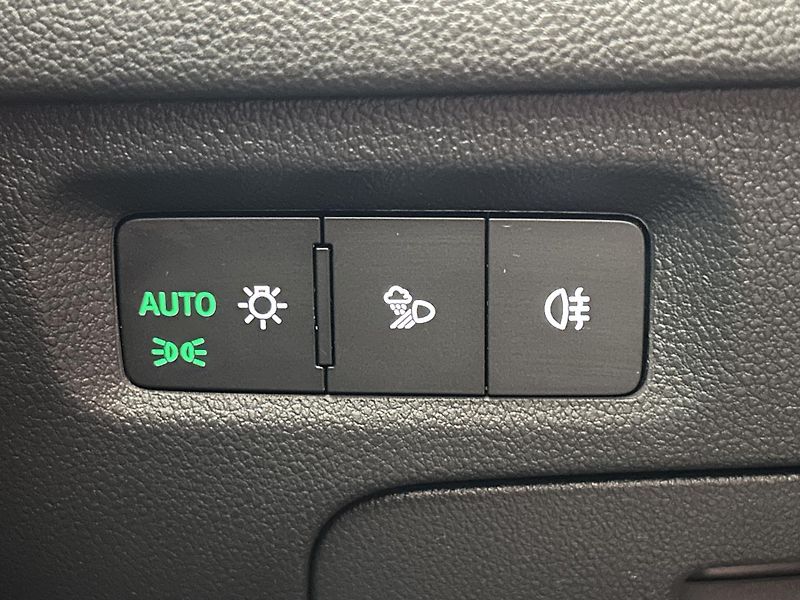 Škoda Octavia 2.0 TSI 4x4 SportLine - fotka 20 z 31