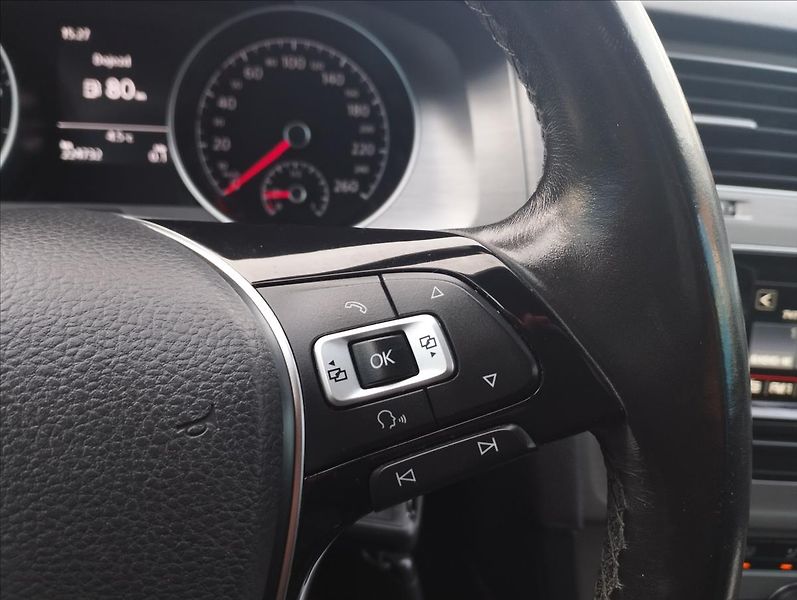Volkswagen Golf 1,2 TSi 63KW - fotka 15 z 18