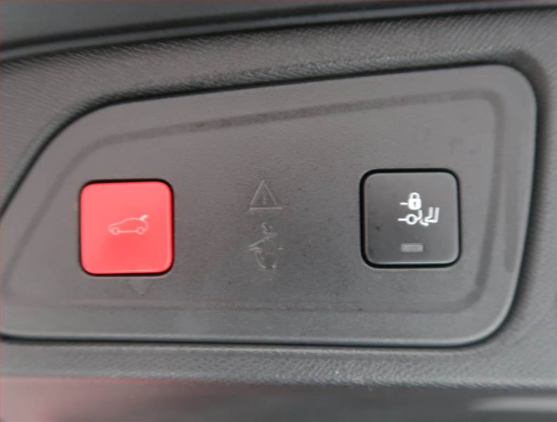 Citroën C5 Aircross (2019) BlueHDi 180, Automat - fotka 18 z 18