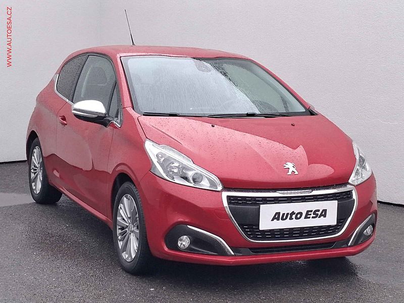 Peugeot 208 (2016) 1.2PT, ČR, AC, park.asist - fotografie inzerátu