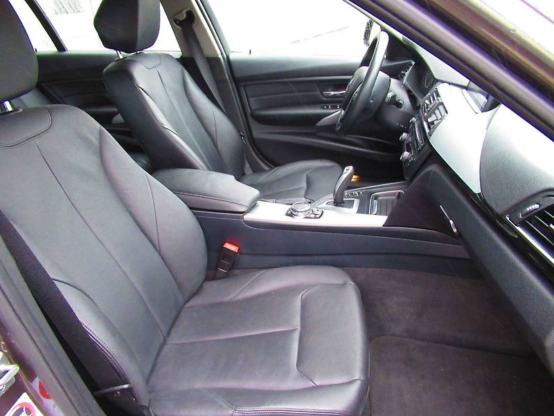 BMW Řada 3 (2013) 330d 190KW xDrive! - fotka 10 z 26