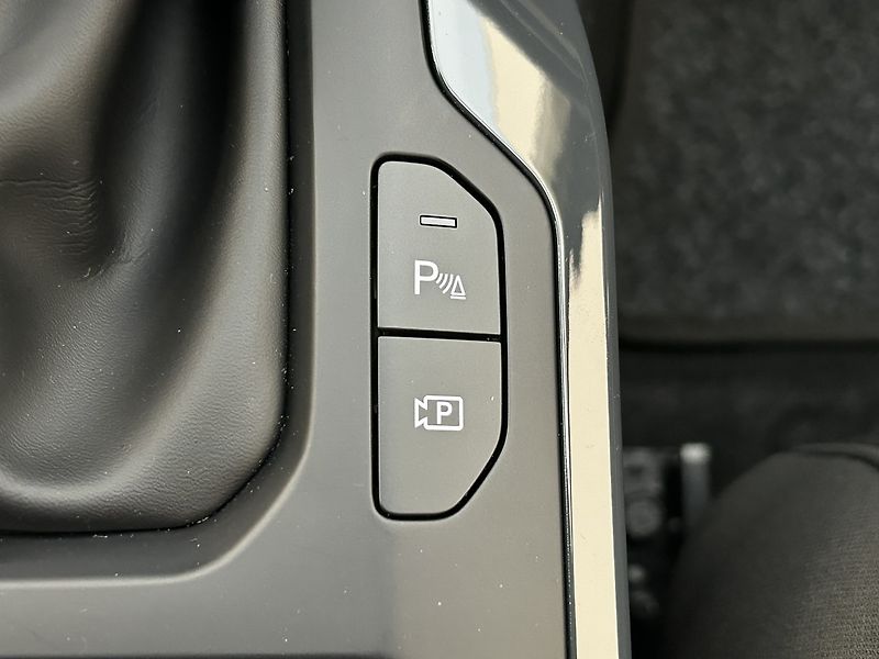 Kia K4 1.6 T-GDi EXCLUSIVE 110 KW (20 - fotka 23 z 32