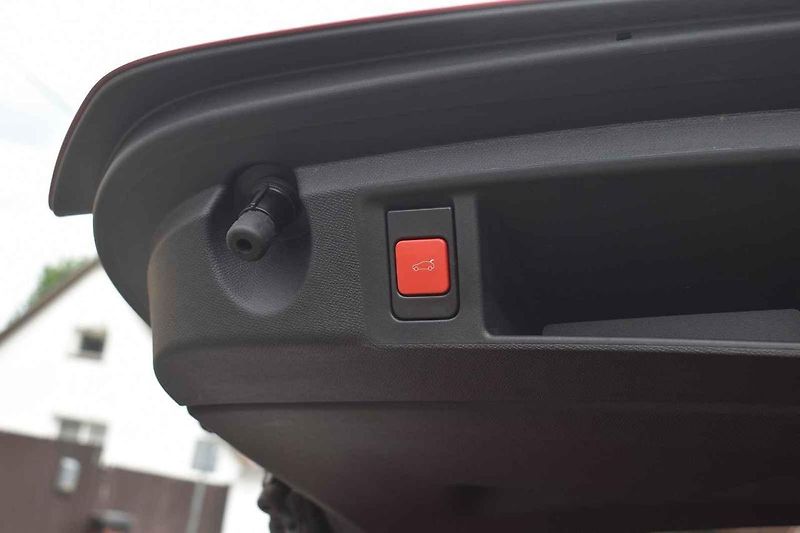 Peugeot kombíky umí. Platí to i novém 308 SW