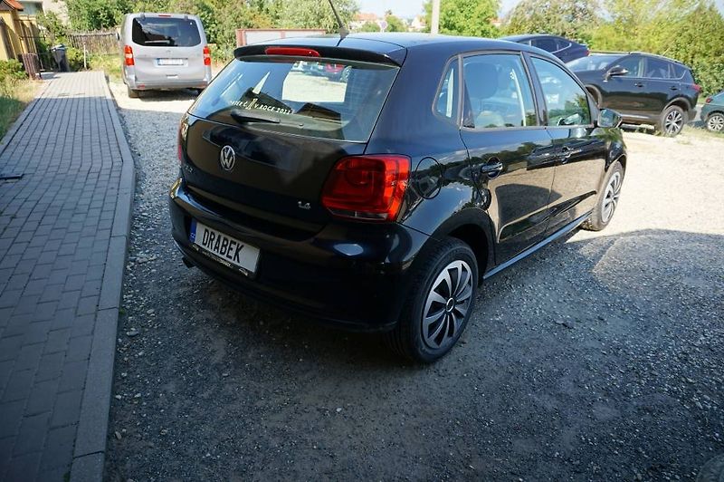 Volkswagen Polo (2012) 1,4  63 KW  nové v ČR - fotka 16 z 35