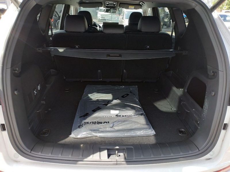 KGM Rexton 2.2 PREMIUM 4WD AT, SKLADEM - fotka 31 z 32