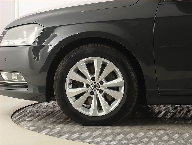 Volkswagen Passat (2013) Comfortline 2.0 TDI, Automat - fotka 15 z 21