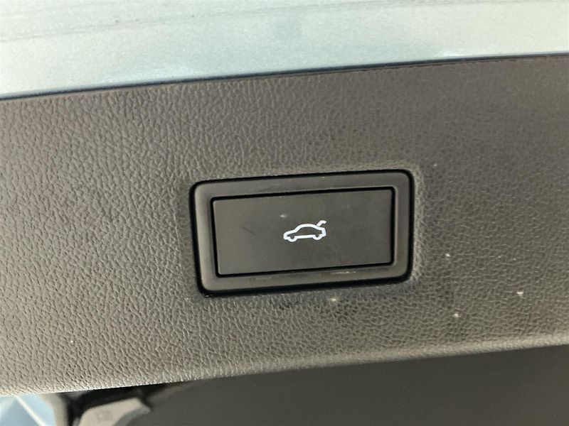 Ford Explorer EL Premium AWD HuD Pano Tep.če - fotka 21 z 23