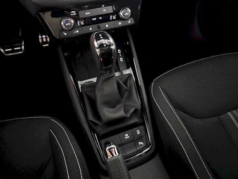 Škoda Scala (2024) 1.0TSI 85kW DSG MONTE CARLO TA - fotka 20 z 30
