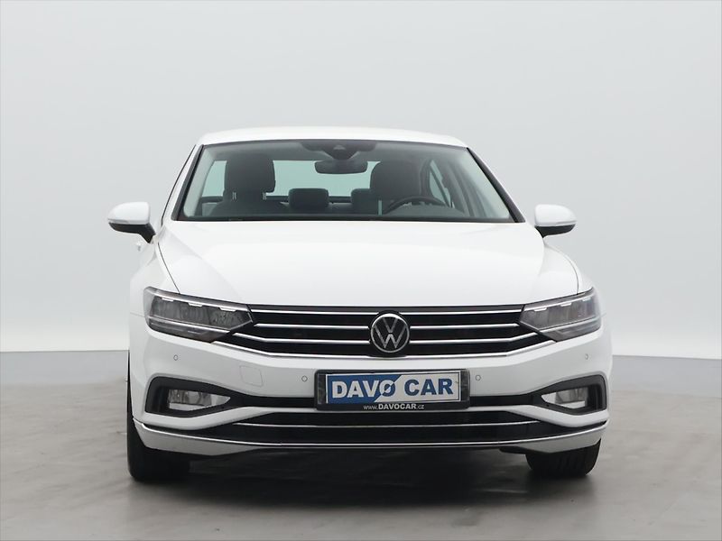 Volkswagen Passat 2.0 TDI 147kW DSG CZ Elegance - fotka 2 z 29